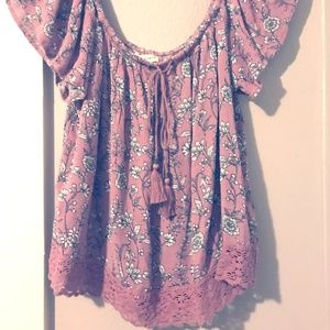 Hippie Dusty Rose Top Crochet Detail